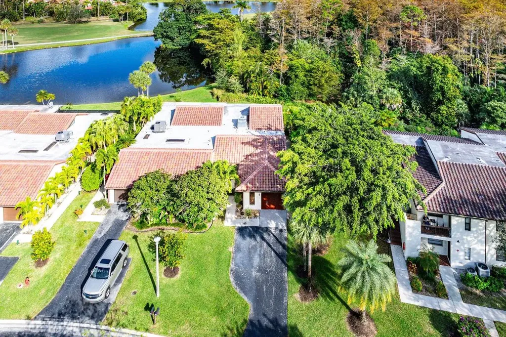 21720 Arriba Real Boca Raton FL 33433