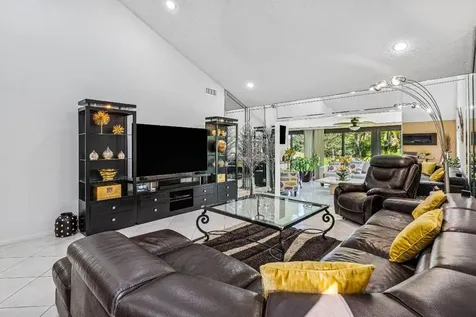 21720 Arriba Real Boca Raton FL 33433