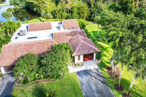 21720 Arriba Real Boca Raton FL 33433