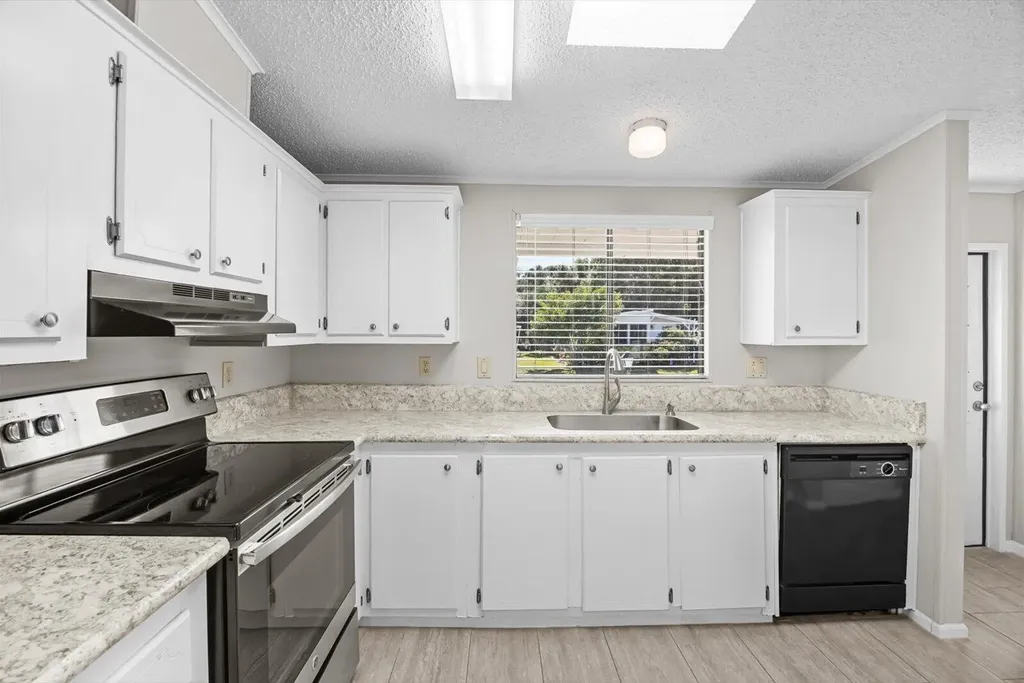 8530 Leadtree Court Port St Lucie FL 34952