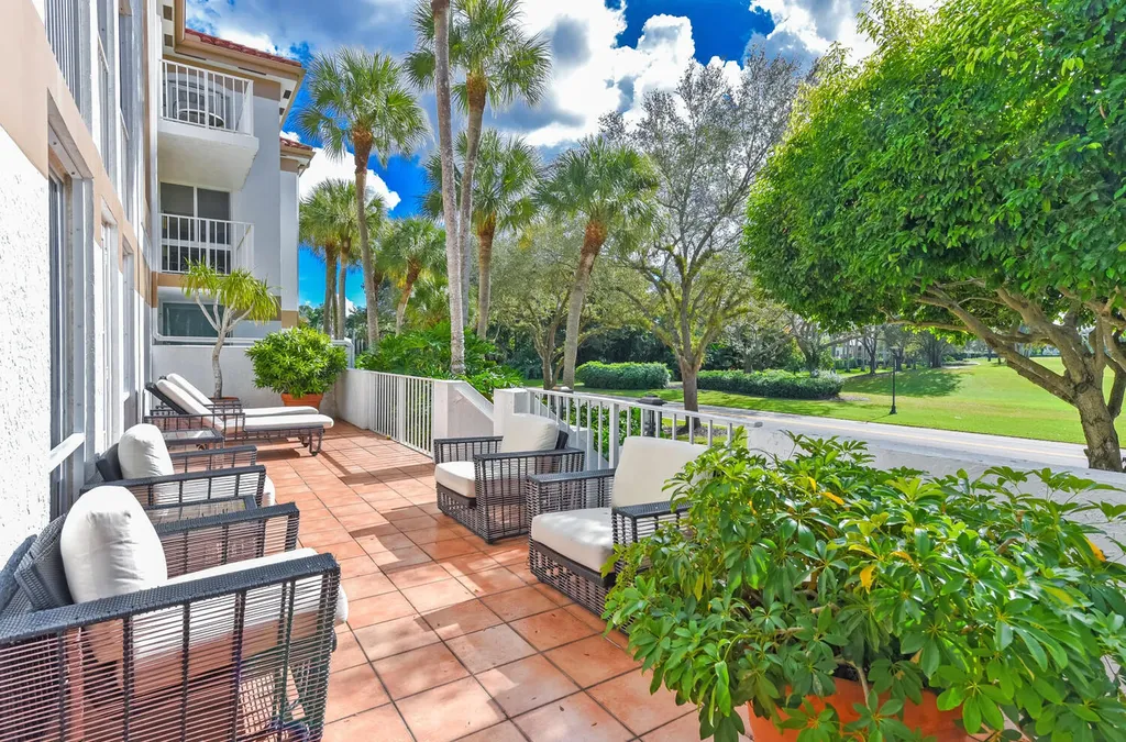 7369 Orangewood Lane Boca Raton FL 33433