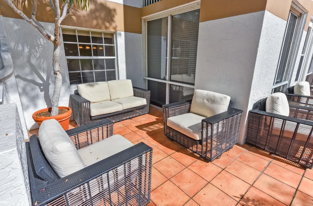 7369 Orangewood Lane Boca Raton FL 33433