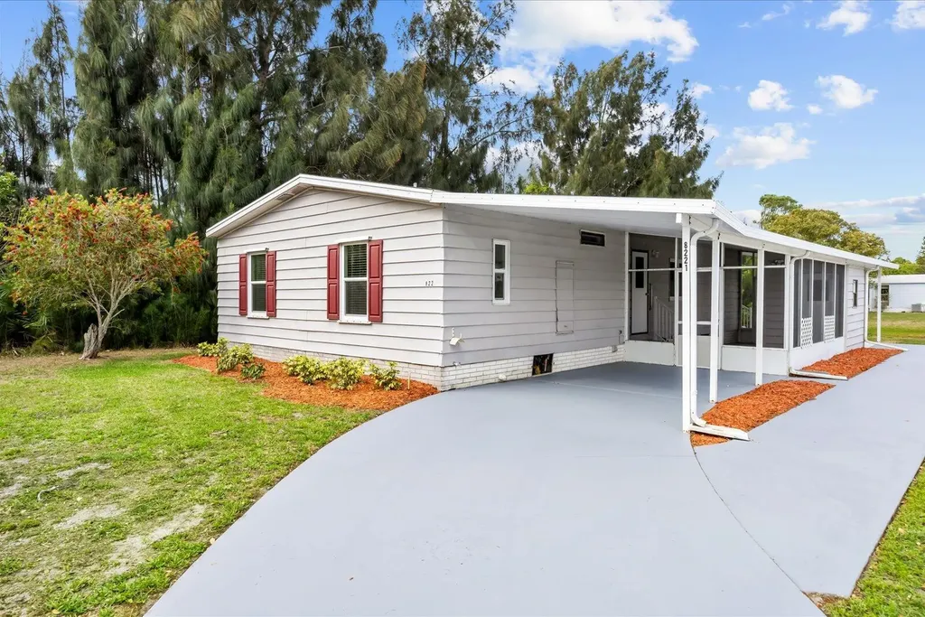 8221 Cinnamon Lane Port St Lucie FL 34952