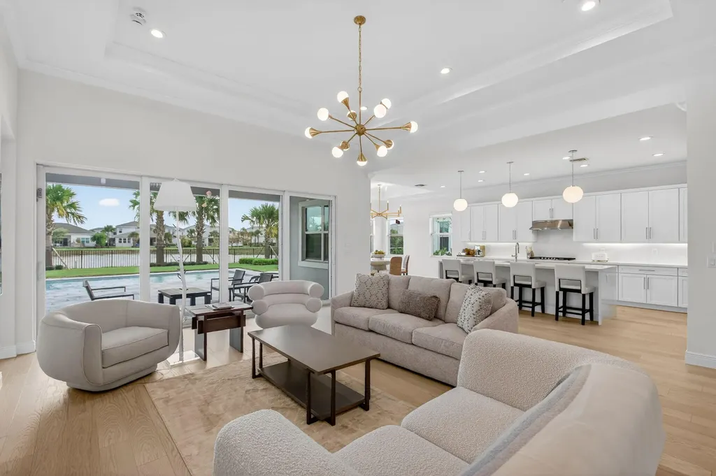 9249 Crestview Circle Palm Beach Gardens FL 33412