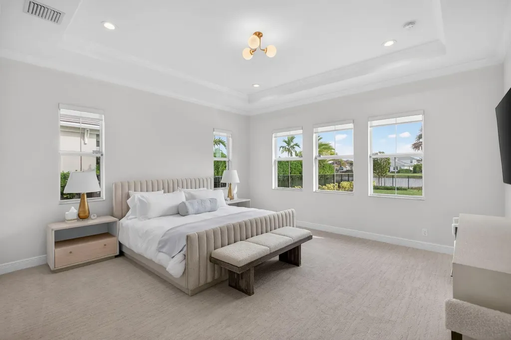 9249 Crestview Circle Palm Beach Gardens FL 33412