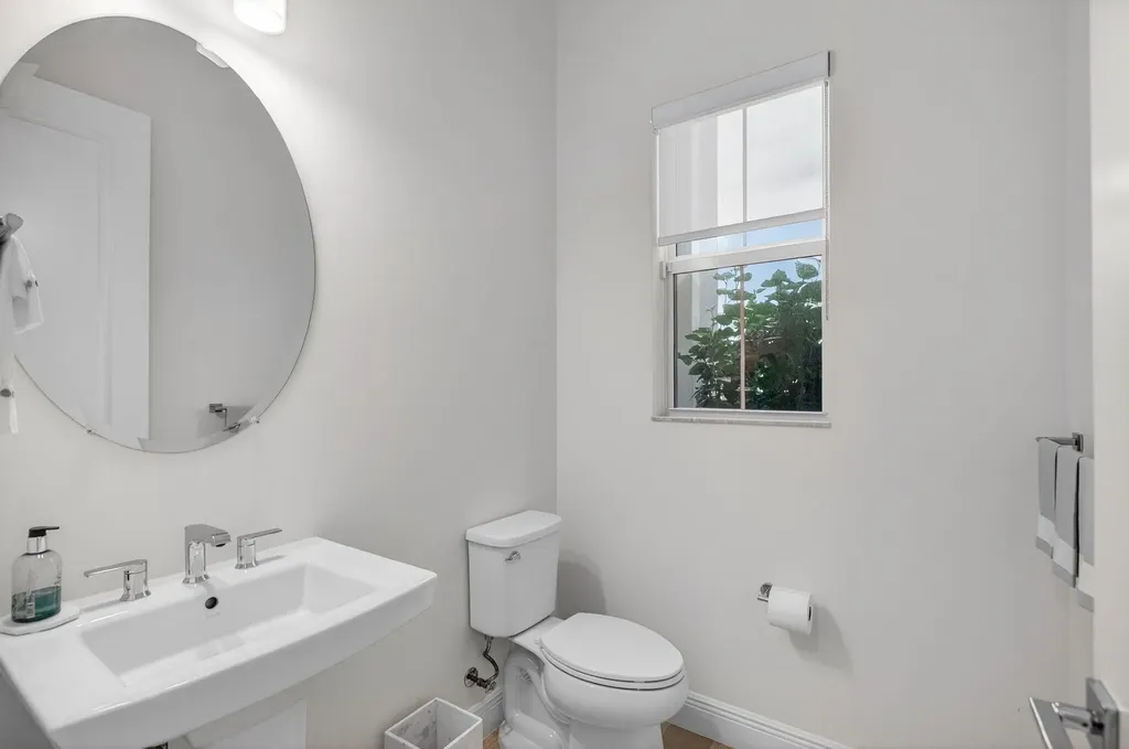 9249 Crestview Circle Palm Beach Gardens FL 33412