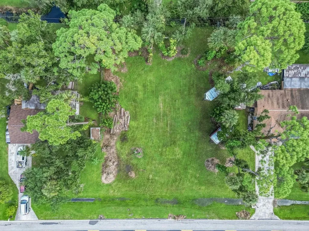 2314 Davis Boulevard Fort Myers FL 33905