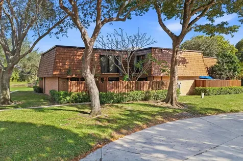 3022 30th Lane Greenacres FL 33463