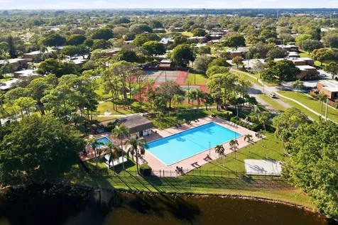 3022 30th Lane Greenacres FL 33463