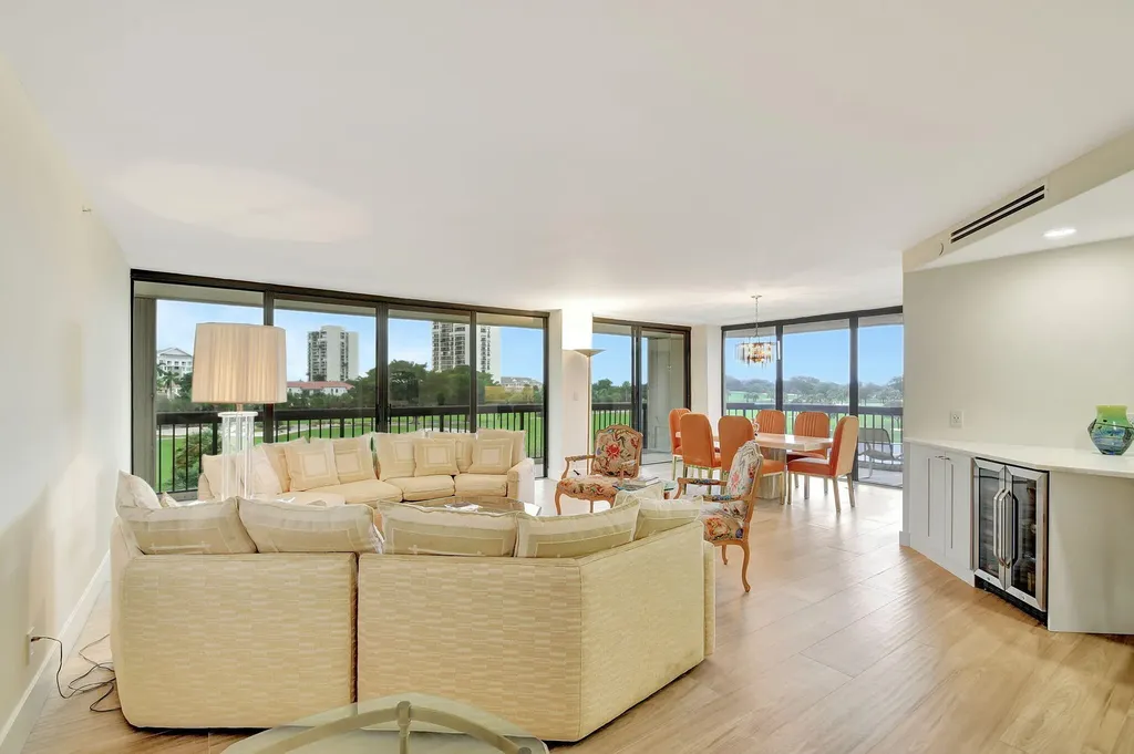 1900 Consulate Place West Palm Beach FL 33401