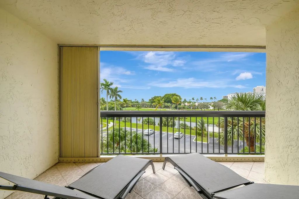 1900 Consulate Place West Palm Beach FL 33401