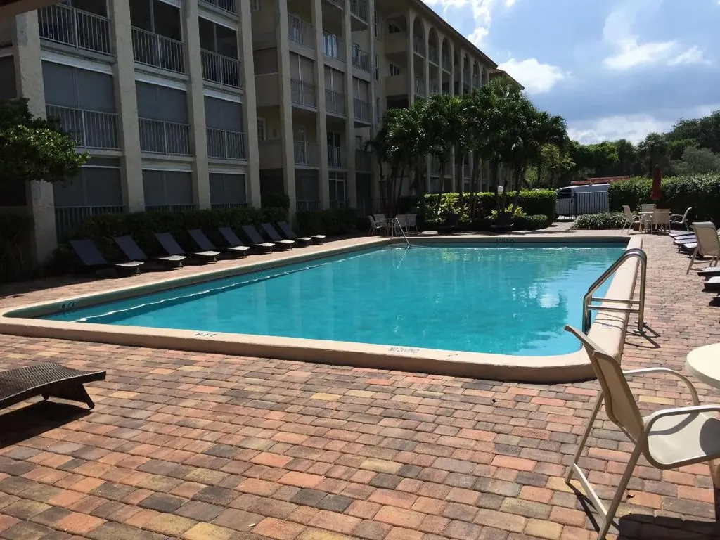 951 De Soto Road Boca Raton FL 33432