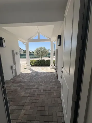109 Royal Palm Circle Tequesta FL 33469