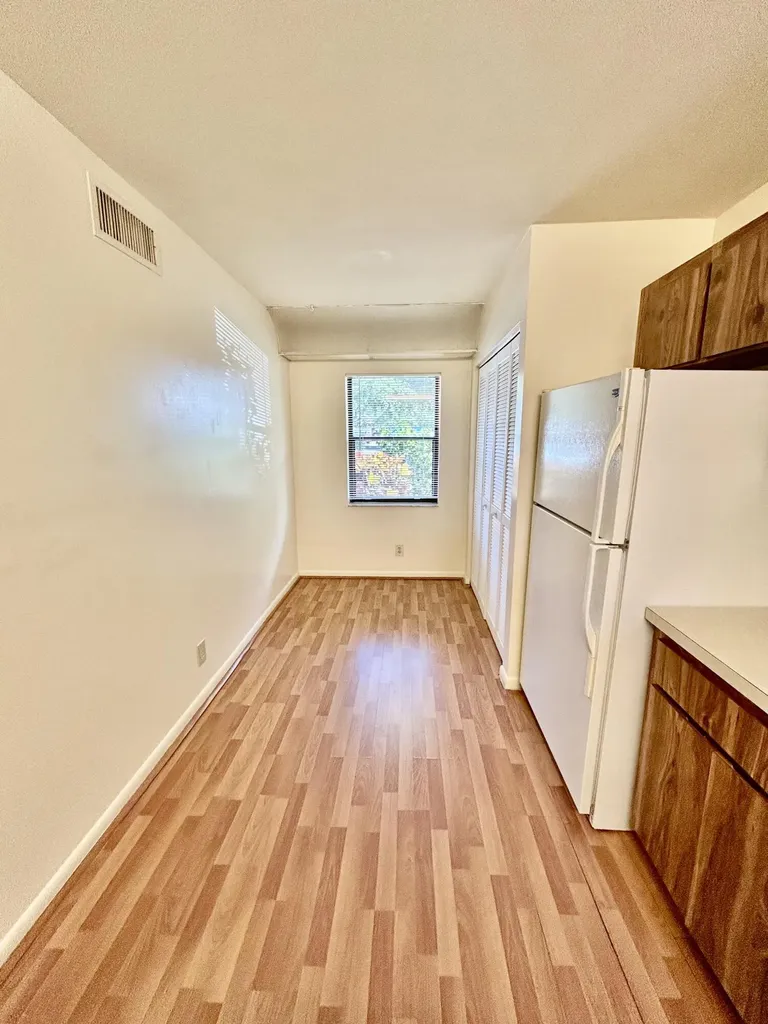 2900 SW 22nd Circle Delray Beach FL 33445