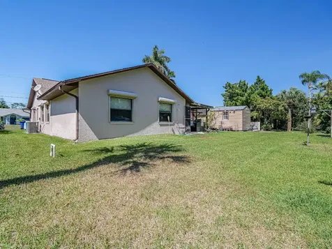113 Larchmont Terrace Sebastian FL 32958