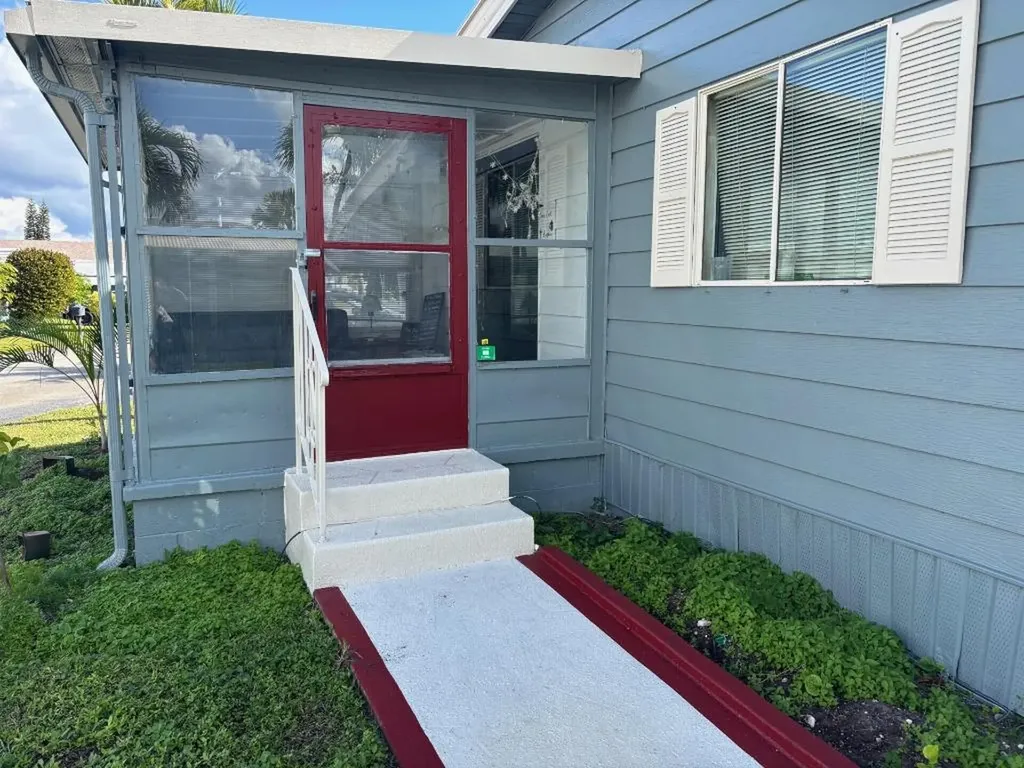 570 NE 47th Ct Lot#430 Deerfield Beach FL 33064