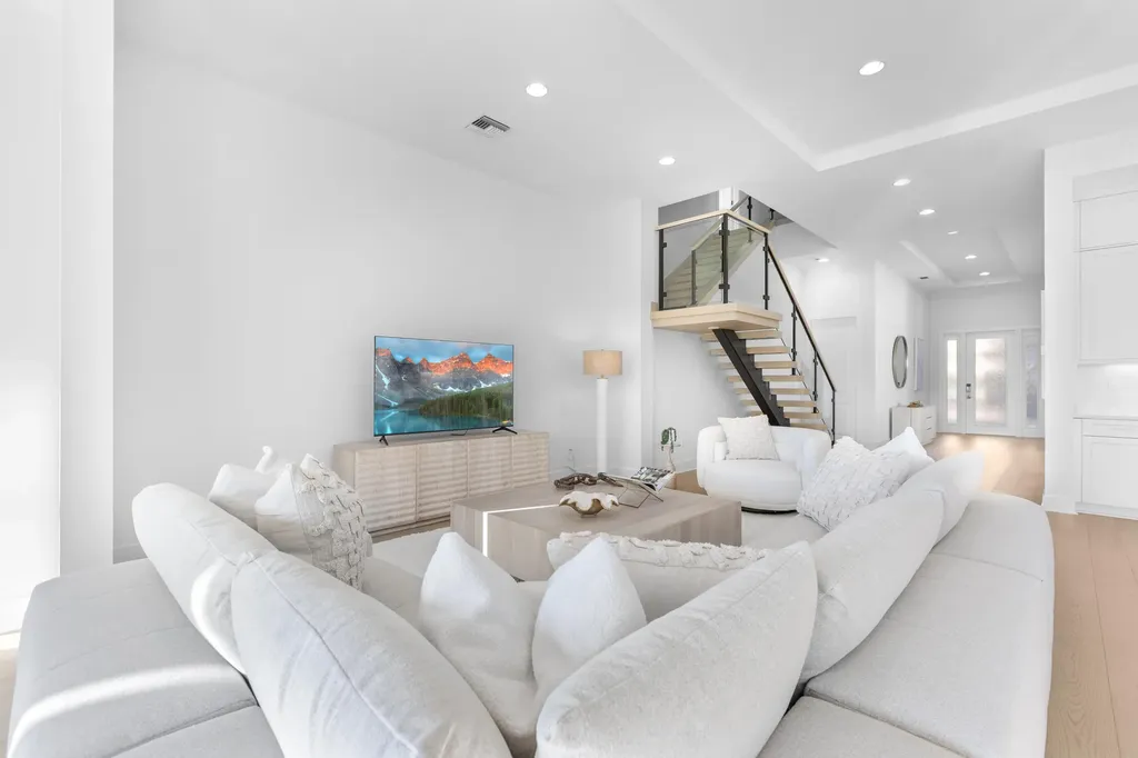 13171 Artisan Circle Palm Beach Gardens FL 33418