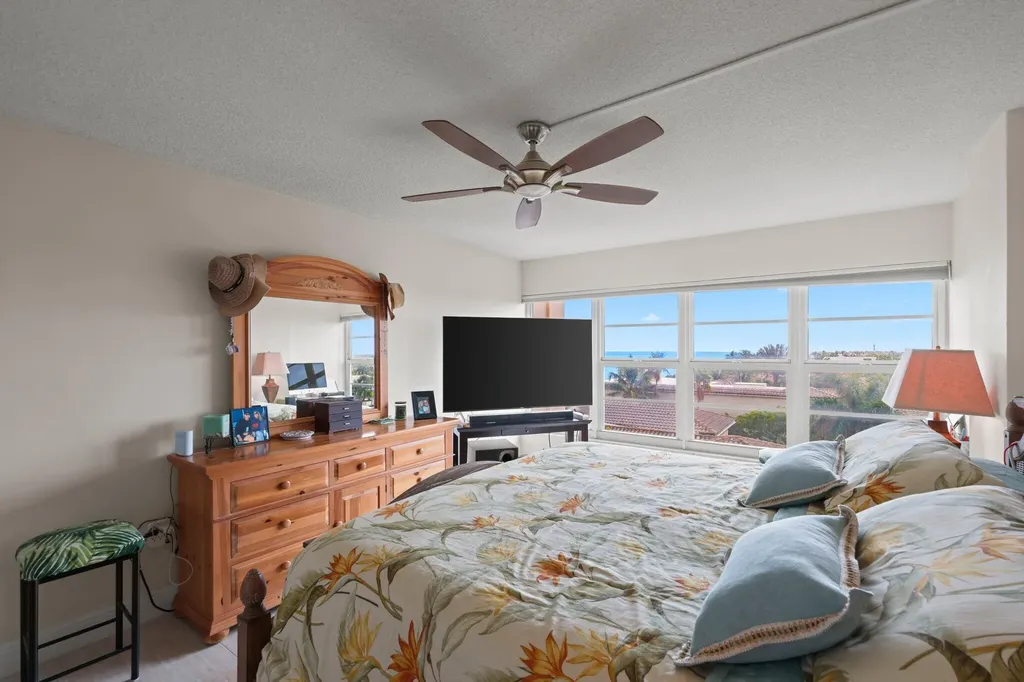 1021 Hillsboro Mile Hillsboro Beach FL 33062