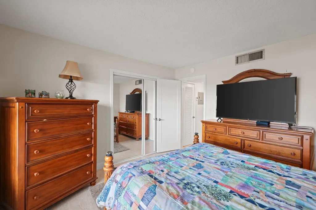 1021 Hillsboro Mile Hillsboro Beach FL 33062