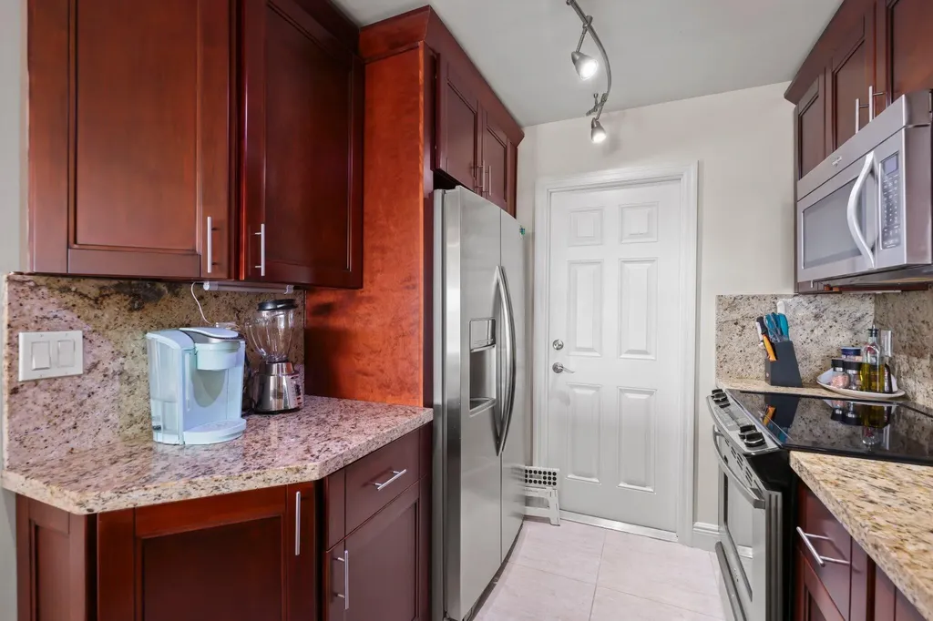 1021 Hillsboro Mile Hillsboro Beach FL 33062