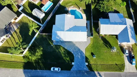 2413 SE Whitehorse Street Port St Lucie FL 34984