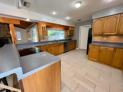 2413 SE Whitehorse Street Port St Lucie FL 34984