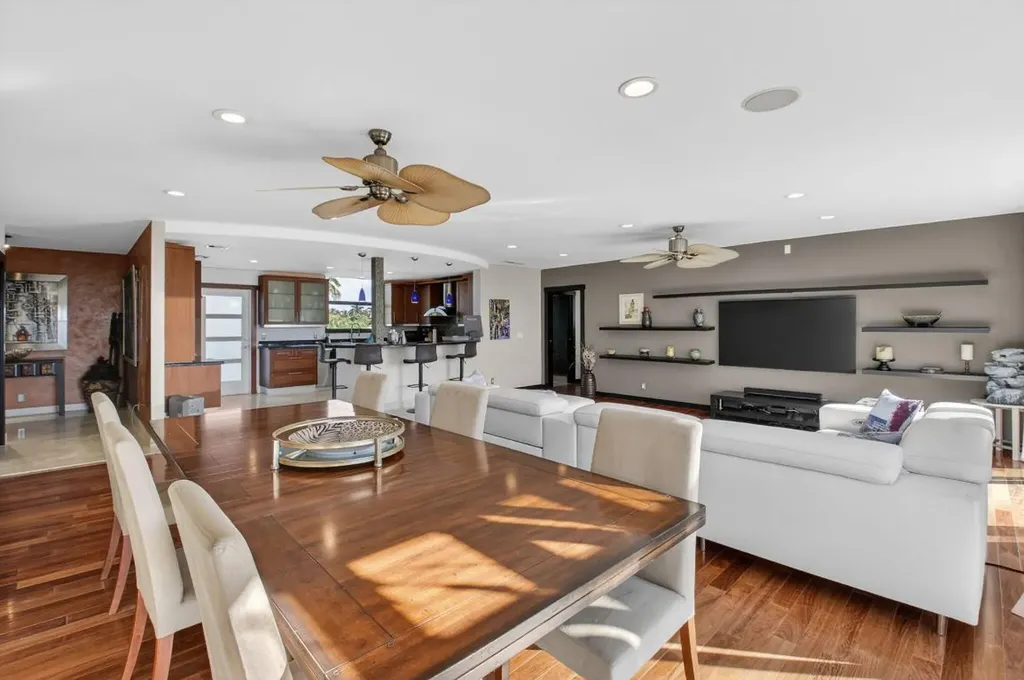 122 Andrews Avenue Delray Beach FL 33483