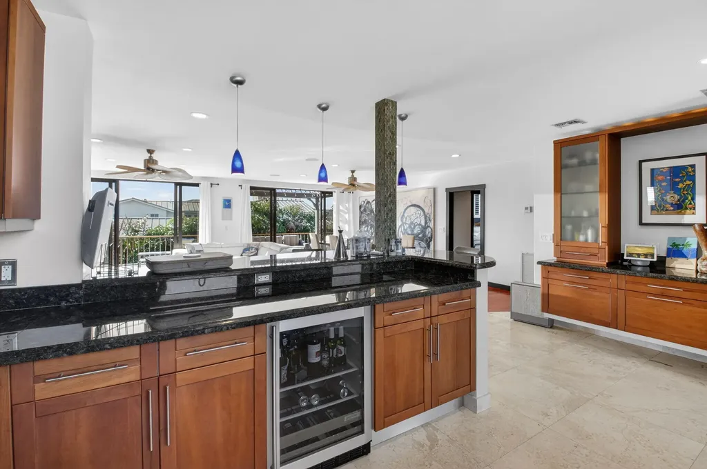122 Andrews Avenue Delray Beach FL 33483
