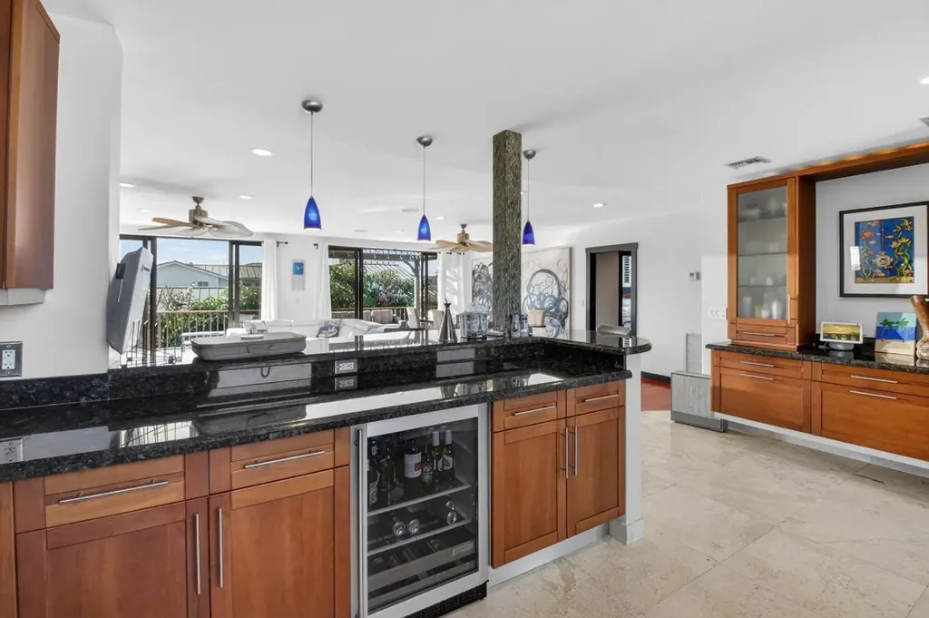 122 Andrews Avenue Delray Beach FL 33483