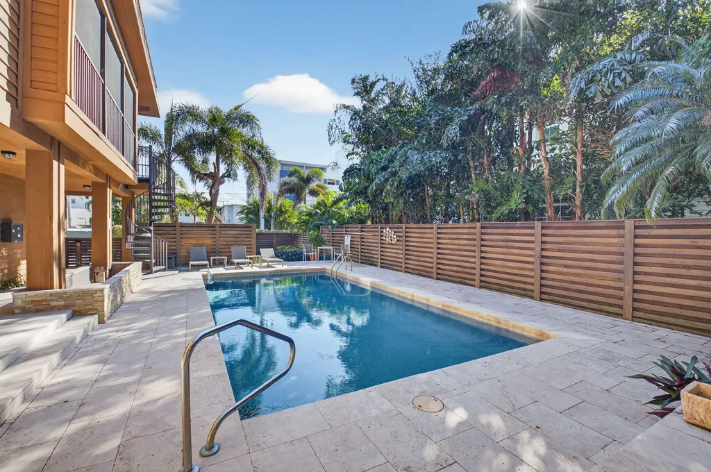 122 Andrews Avenue Delray Beach FL 33483