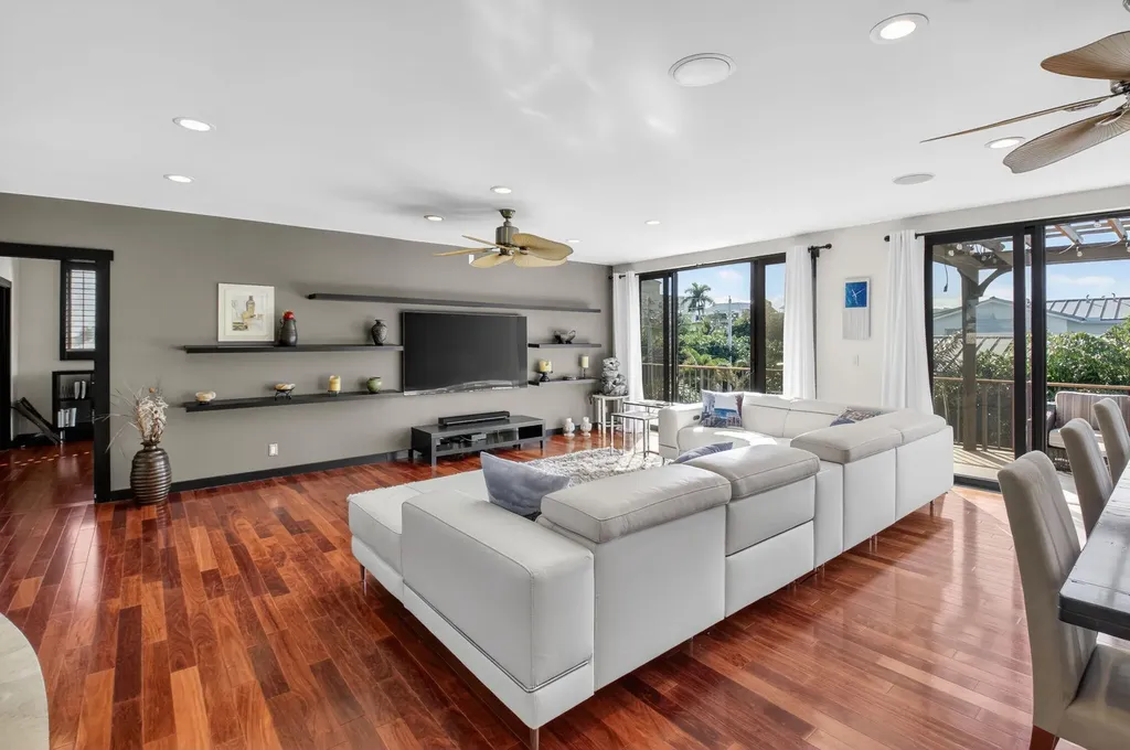 122 Andrews Avenue Delray Beach FL 33483