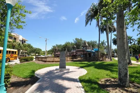 122 Andrews Avenue Delray Beach FL 33483