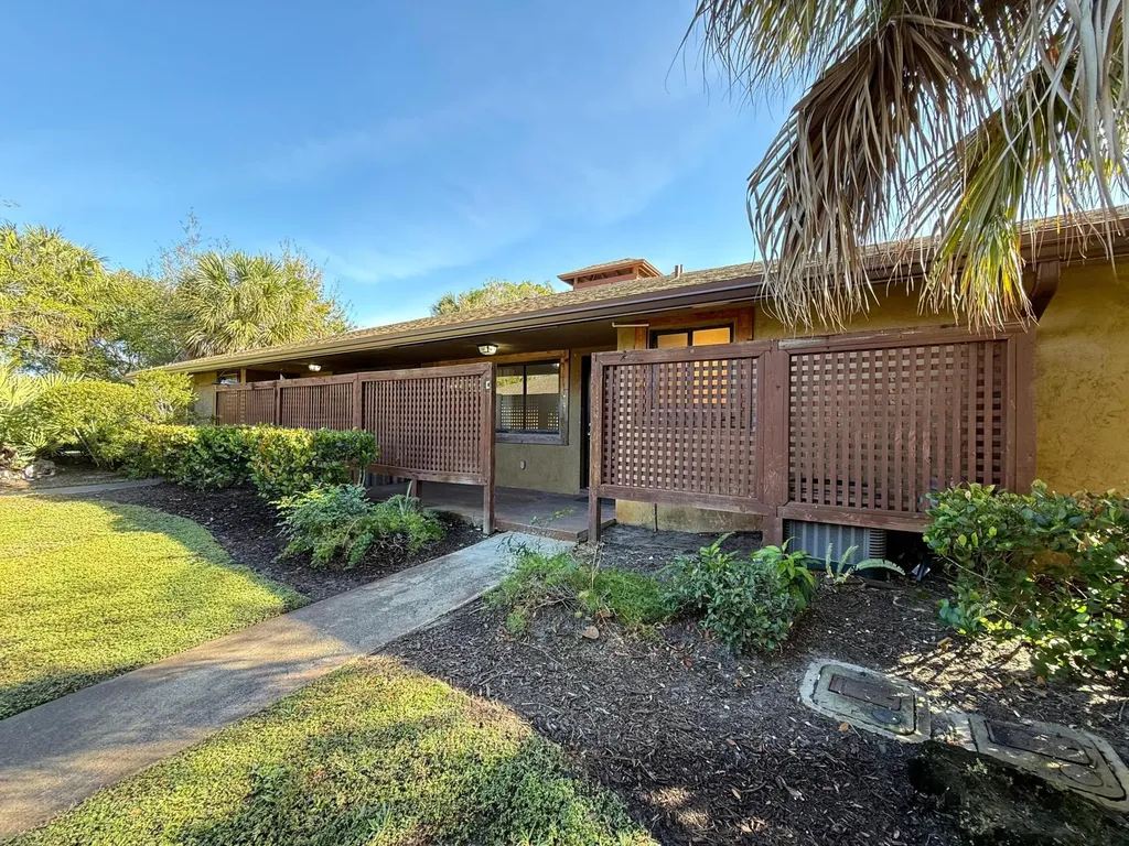 3084 Collin Drive West Palm Beach FL 33406