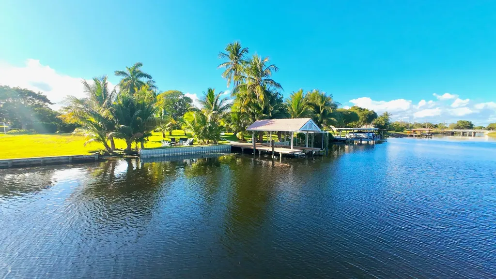 937 SW 34th Court Boynton Beach FL 33435