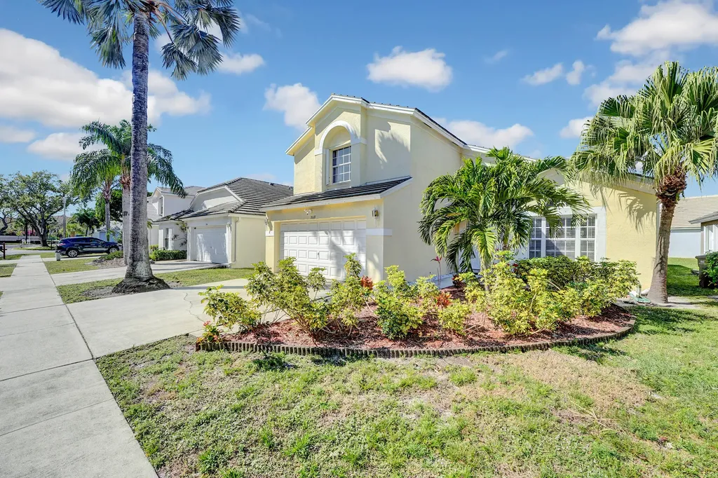 2008 Normandy Circle West Palm Beach FL 33409