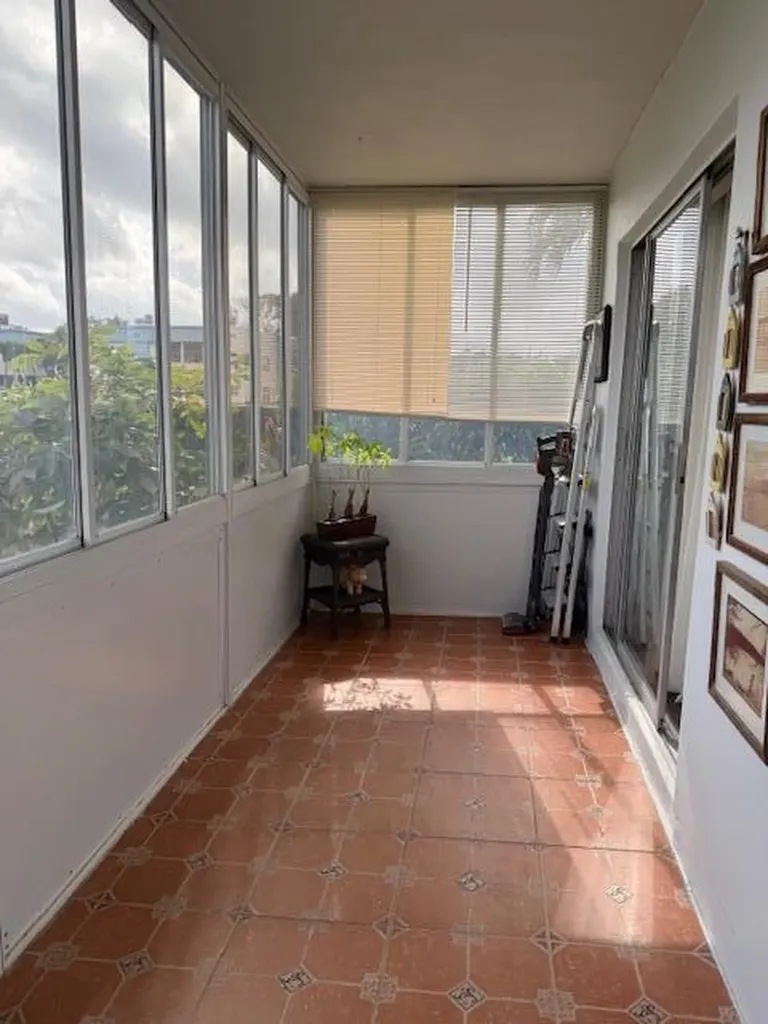 291 Flanders G Delray Beach FL 33484