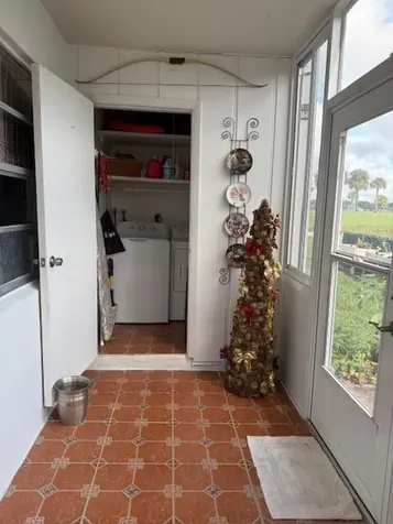 291 Flanders G Delray Beach FL 33484