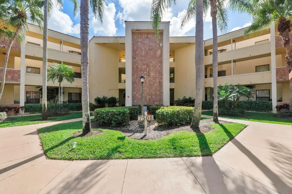 7508 La Paz Boulevard Boca Raton FL 33433