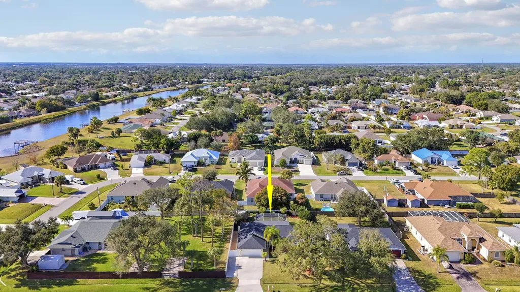 2374 SW Chateau Terrace Port St Lucie FL 34953