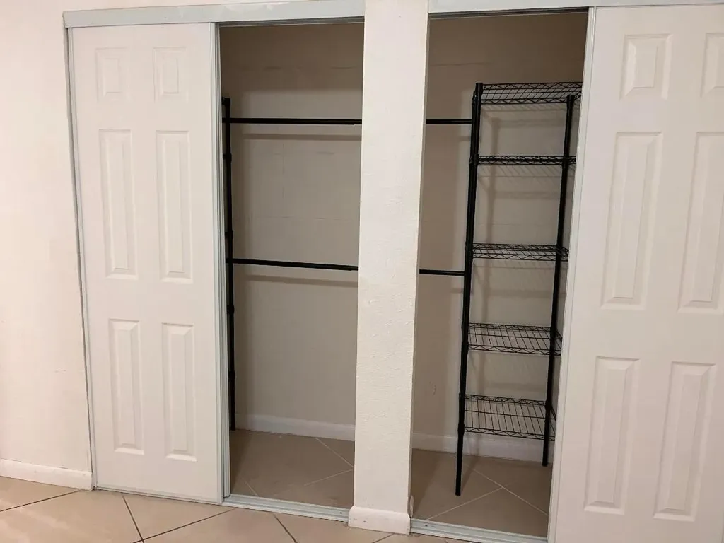 208 Wimbledon Lake Drive Plantation FL 33324