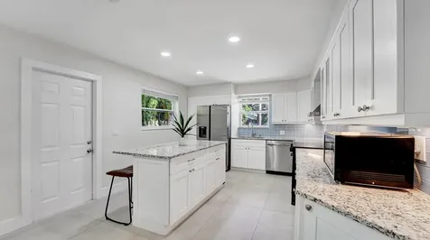 218 NE 10th Street Delray Beach FL 33444