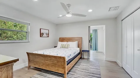 218 NE 10th Street Delray Beach FL 33444