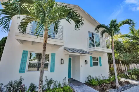 218 NE 10th Street Delray Beach FL 33444