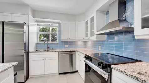 218 NE 10th Street Delray Beach FL 33444