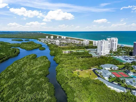 5051 N Highway A1a Hutchinson Island FL 34949