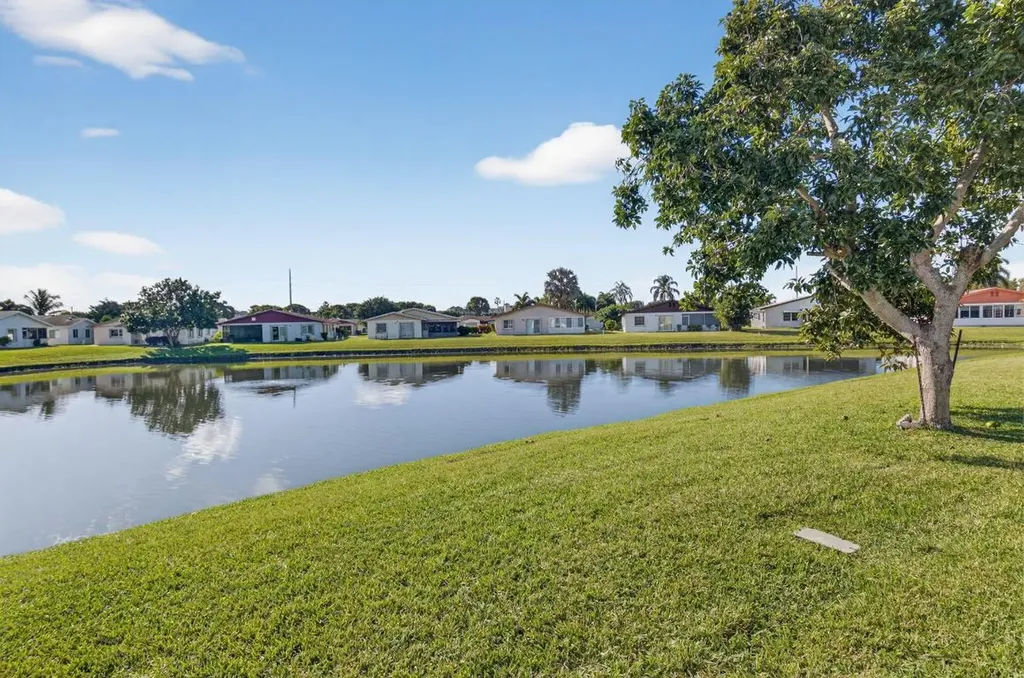 6303 Stanley Lane Delray Beach FL 33484