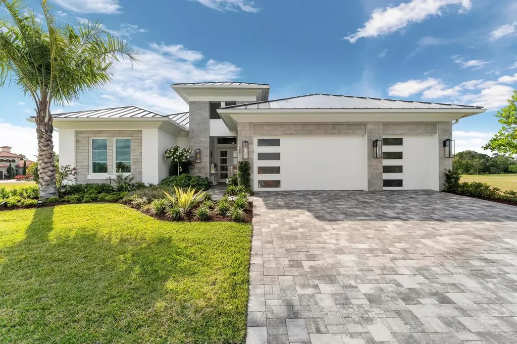 106 SE Via San Marino Port St Lucie FL 34984