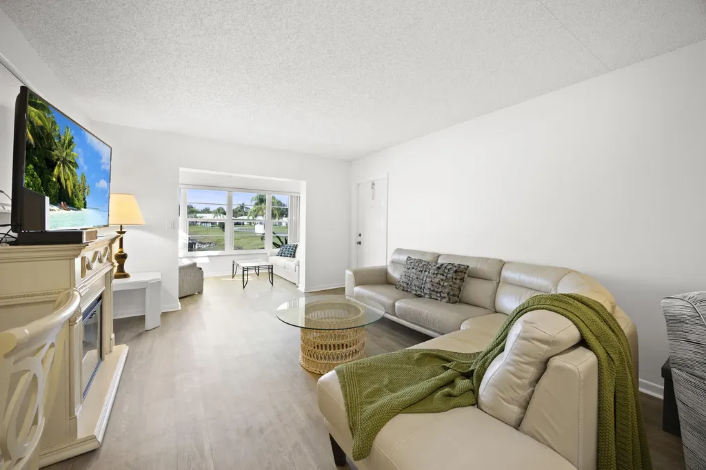 14604 Canalview Drive Delray Beach FL 33484