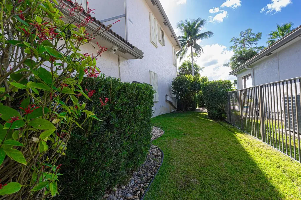 1811 Waldorf Drive Royal Palm Beach FL 33411