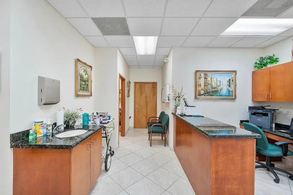 18044 NW 6th Street Pembroke Pines FL 33029